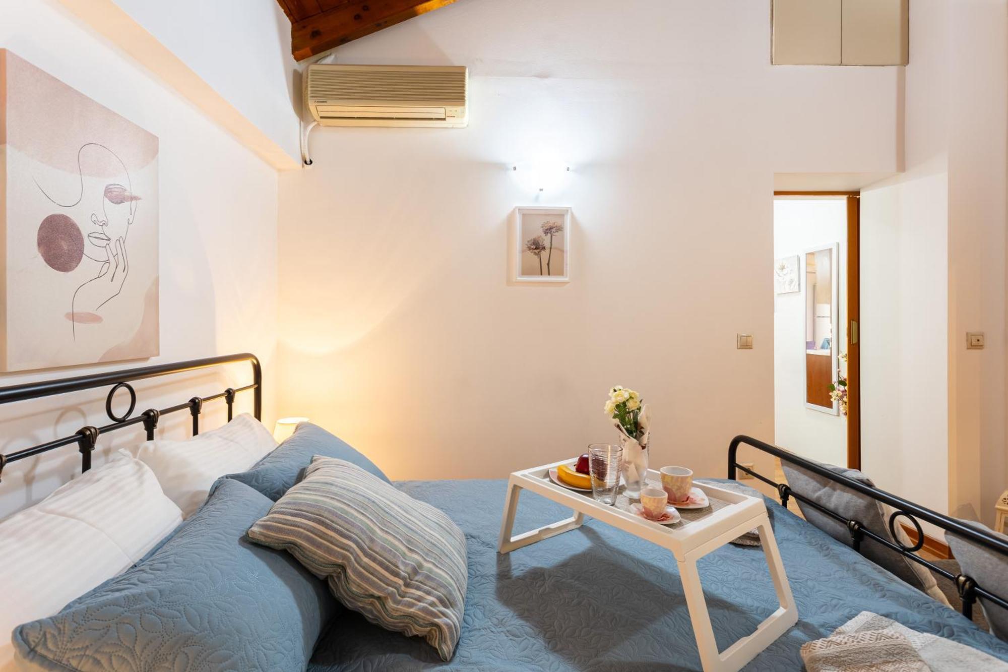Lito'S Central Gem - Cozy Dream Getaway Kalamata Exterior photo